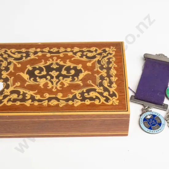 3 silver medals in a faux-inlay trinket box - 1922 Diving medal, Knights of Saint Columba with 1971 inscription w/purple