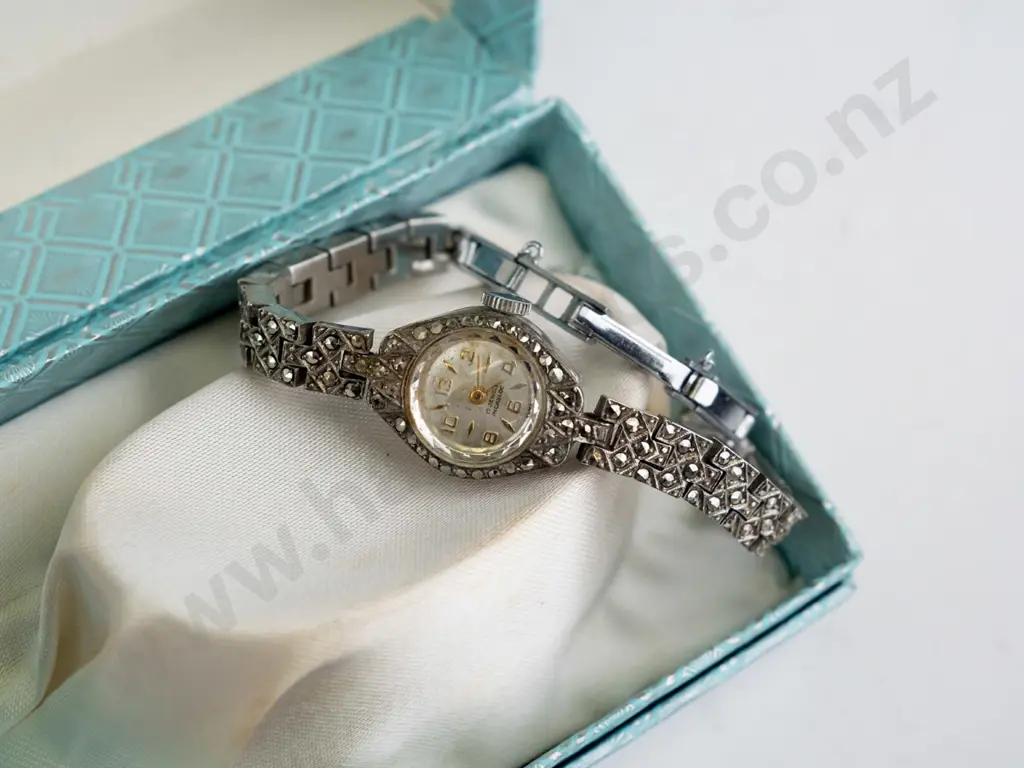 marcasite watch in box Image 1++