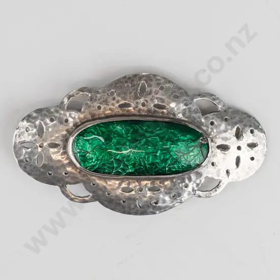 silver & green stone brooch tested postive for silver but not marked