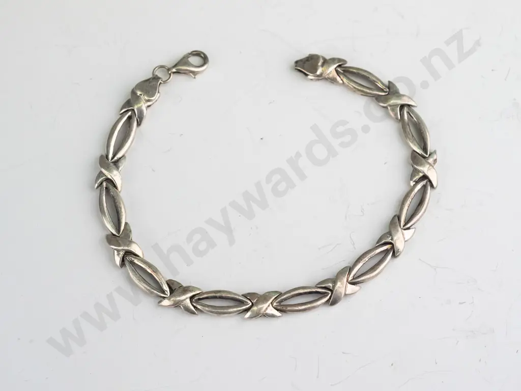 silver bracelet stamped 925 Image 1++