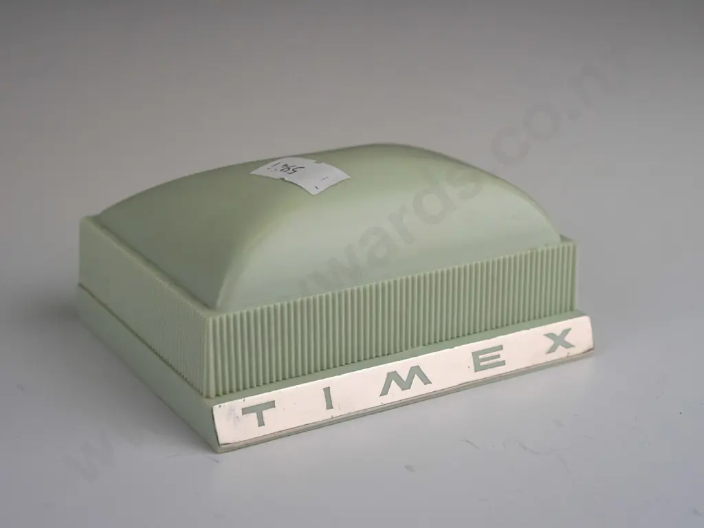 Timex gents watch in original case Image 1++