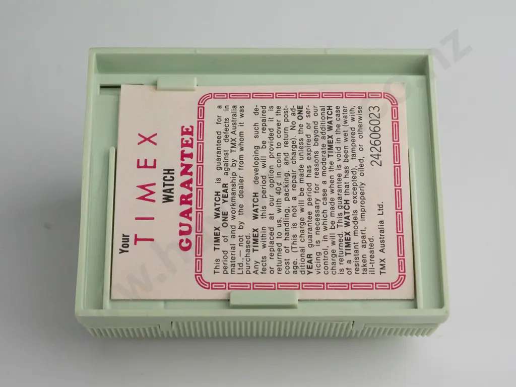 Timex gents watch in original case Image 1++