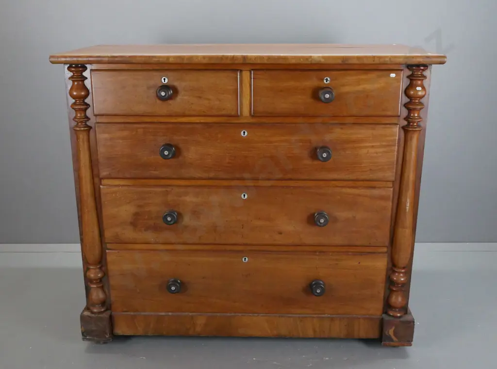 early Victorian mahogany 5-drawer chest with half-turned pilasters, turned rosewood knobs with mother of pearl inserts & Image 1++