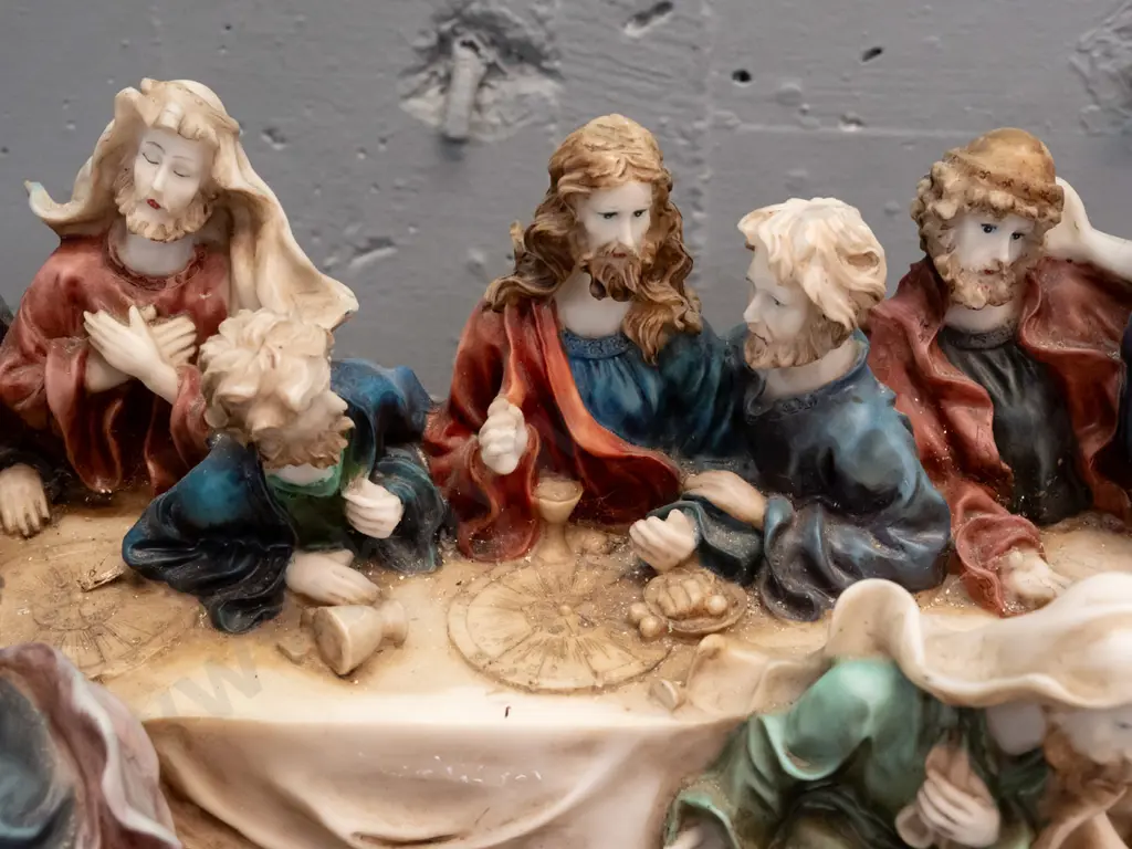 large composite Last Supper display figure on customwood / MDF base  - "Fine Art Collection" label on front H-270 W-540 Image 1++