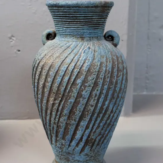 Peter Shearer NZ studio pottery vase with rough textured sgraffito twist rib pattern, 2 lug handles, blue & grey H-230