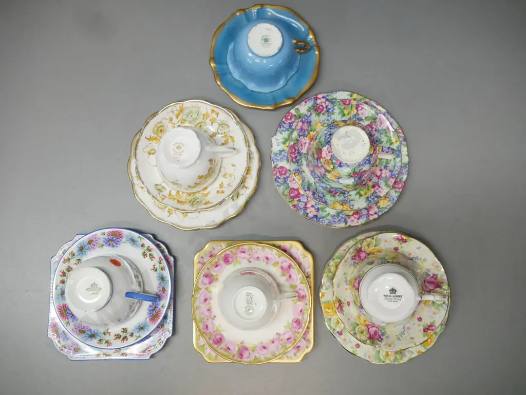 5x trios & 1x duo, assorted English fine china Image 1++