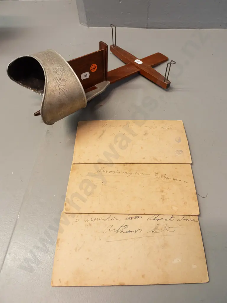 vintage Underwood & Underwood NY stereoscope with 3 Dunedin stereo view cards - Otago Boys, Mornington extension, and Image 1++