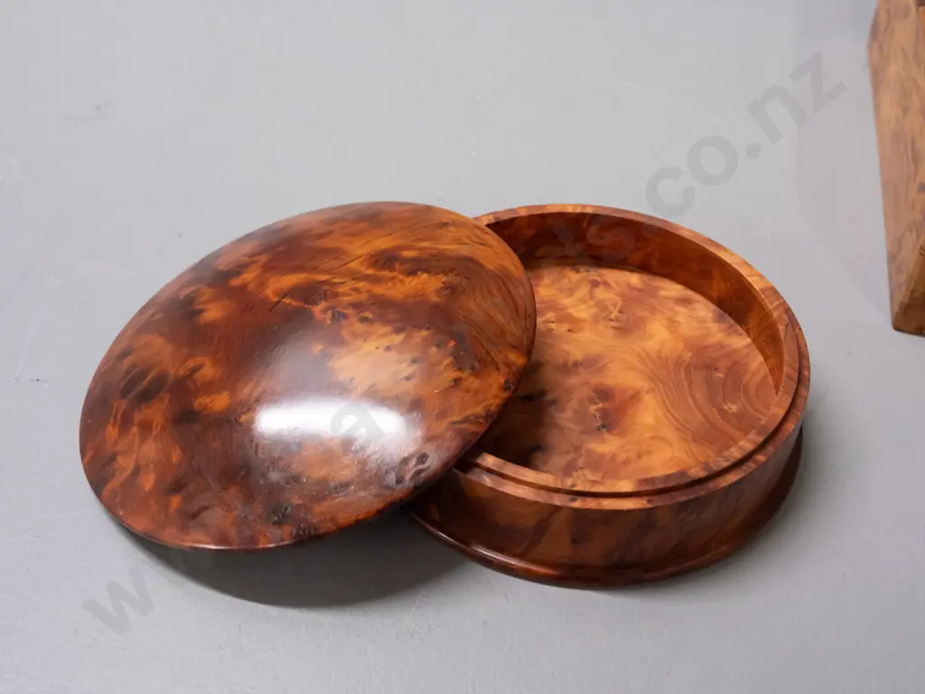 2 wooden boxes - burr totara circular with lift off lid and a rectangular burr wood box with diamond lattice pattern Image 1++