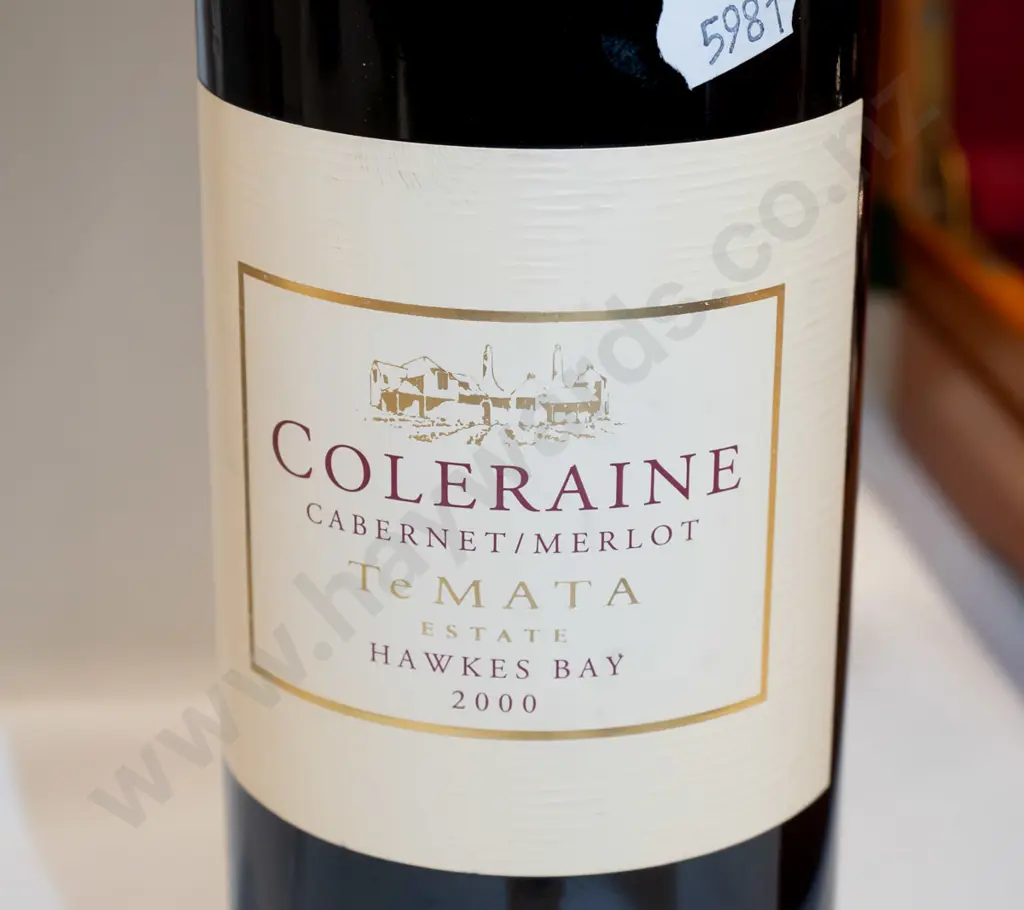 bottle of 2000 Te Mata Estate Coleraine, Cabernet/Merlot, Hawkes Bay wine 750ml Image 1++