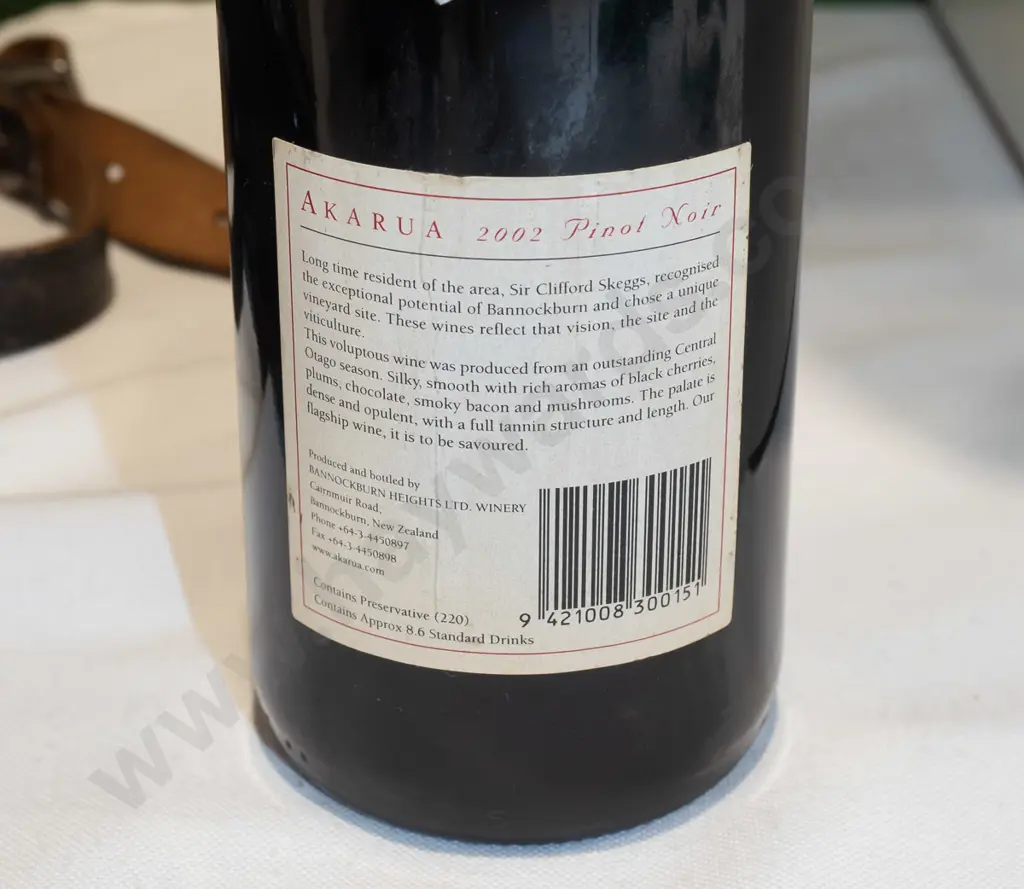 bottle of 2002, Akarua, Pinot Noir, Central Otago wine 750ml Image 1++