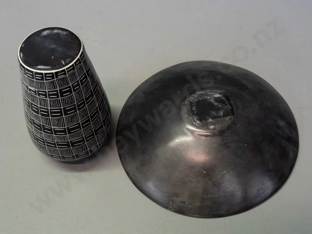 soapstone bowl and vase with retro sgraffito style etched decoration - black over white stone. Vase H-155 has a scratch. Image 1++