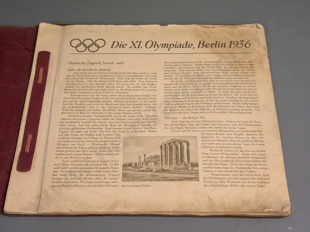 German collector card album from the 1936 Berlin Olympics - incomplete but numerous cards pasted in, some damage and Image 1++