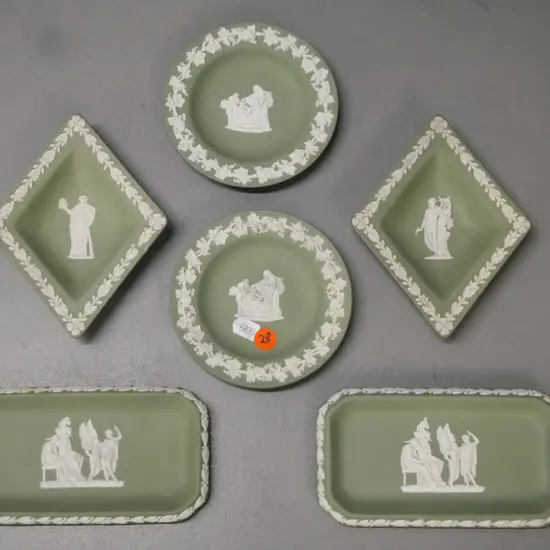 6x green Wedgwood Jasperware small dishes, some light soiling. Largest L-155