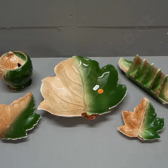 Royal Winton leaf motif items - lidded pot, large and 2 small dishes, toast rack - toast rack has small glaze fault.