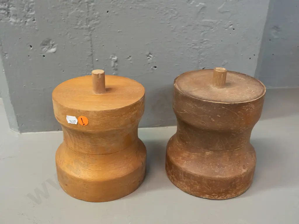 5 mismatched hat blocks pieces - 2 bases, and 3 top sections, vintage except one newer base. Fedora shaped marked Image 1++