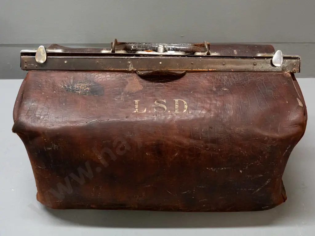 vintage large Gladstone / doctor's bag in restorer's condition with gilt L.S.D. monogram - age wear, some Image 1++