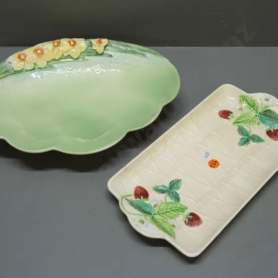 2 pieces of Beswick - sandwich tray with fruit pattern L-280 and a foliate and floral dish L-280