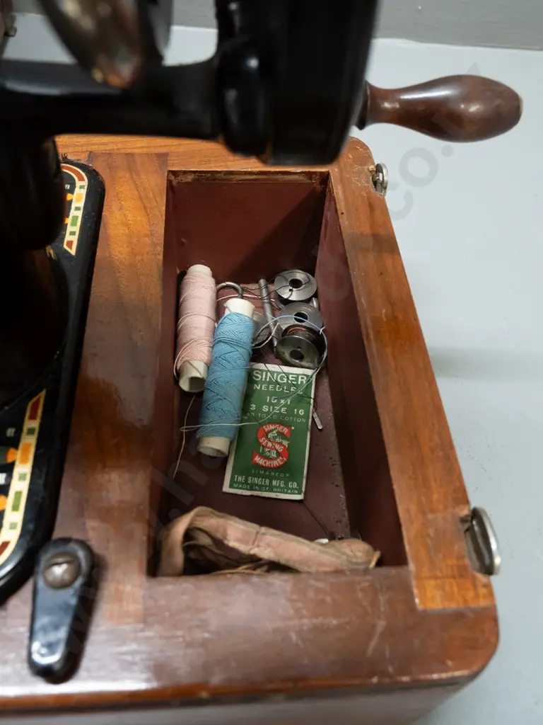 vintage Singer tabletop manual hand crank sewing machine with walnut case w/lockable lid, storage compartment with spare Image 1++