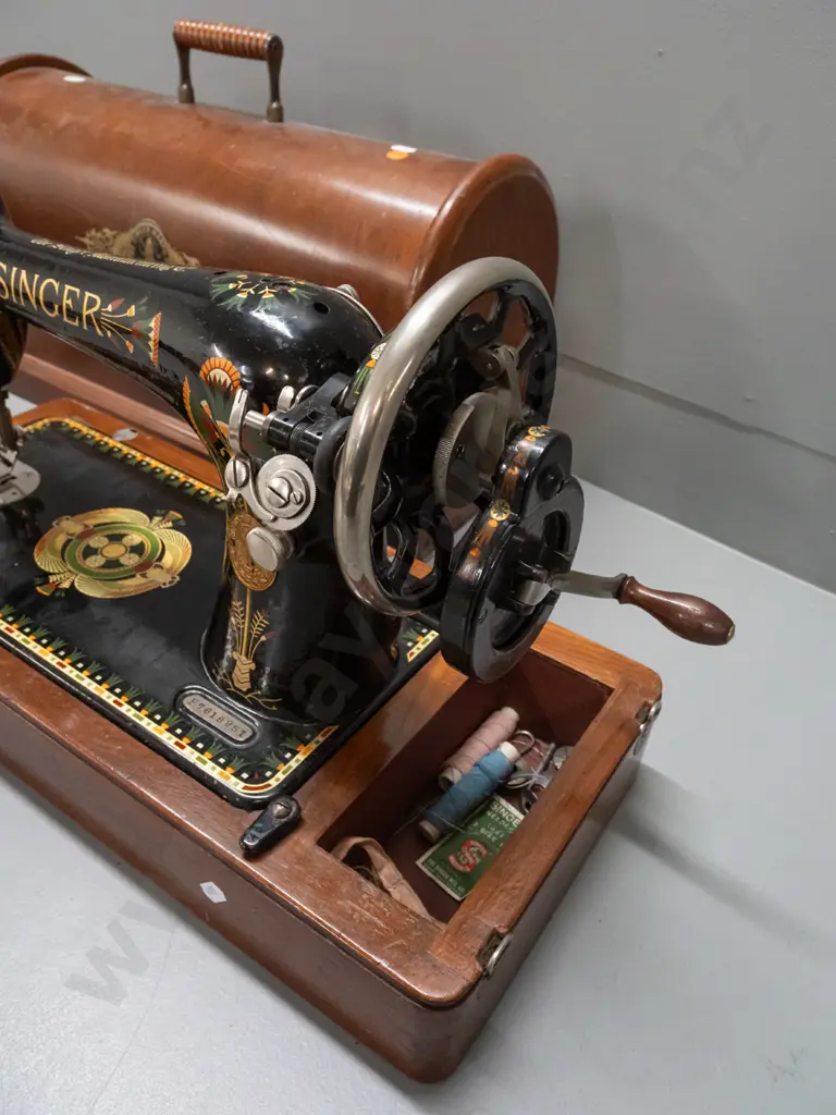 vintage Singer tabletop manual hand crank sewing machine with walnut case w/lockable lid, storage compartment with spare Image 1++