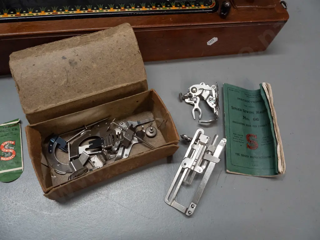 vintage Singer tabletop manual hand crank sewing machine with walnut case w/lockable lid, storage compartment with spare Image 1++