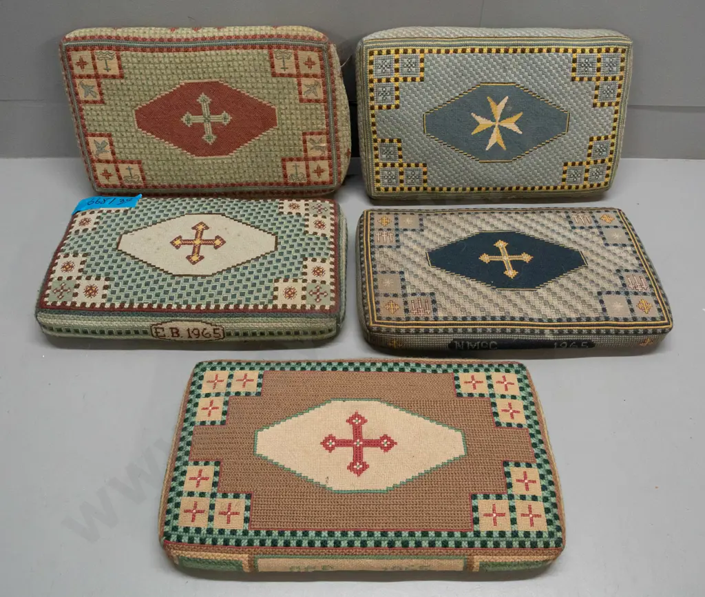 5 ecclesiastical kneeling pads with knitted covers, each dated 1965 with different initials - some wear and minor Image 1++