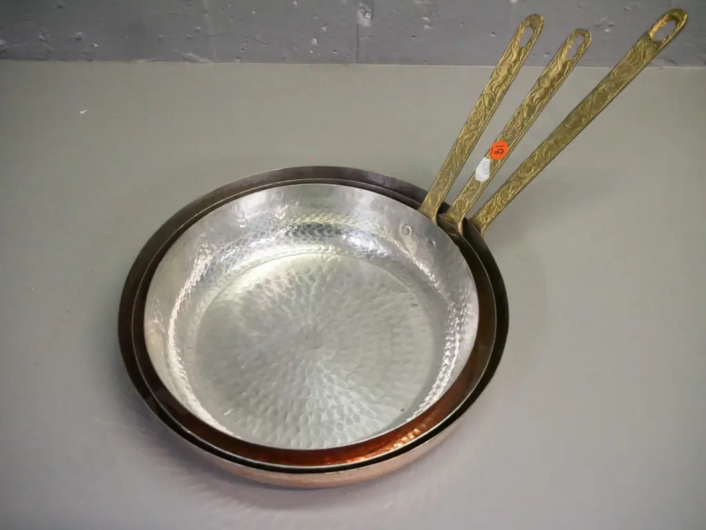 3x beaten copper frying pans w/ white metal interior, cast metal handles, largest L-450 Image 1++