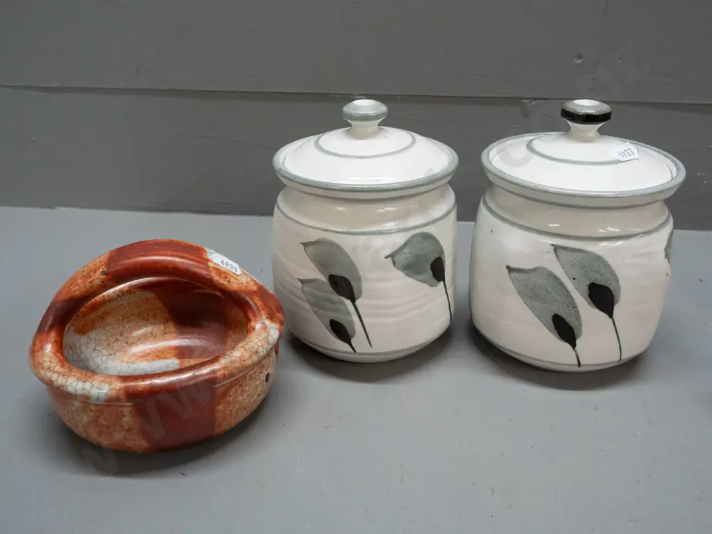 5 pieces of New Zealand studio pottery - 3 pieces of Shino glaze - Ross Richards basket, small vase with applied turtle Image 1++