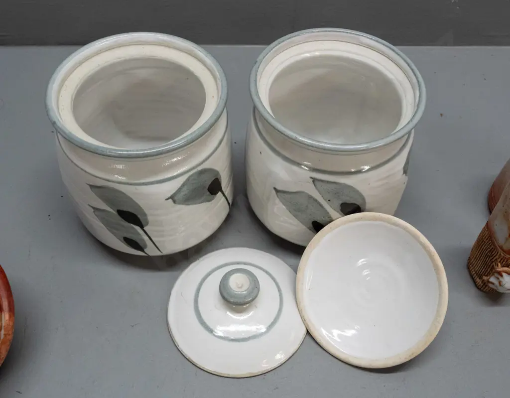 5 pieces of New Zealand studio pottery - 3 pieces of Shino glaze - Ross Richards basket, small vase with applied turtle Image 1++