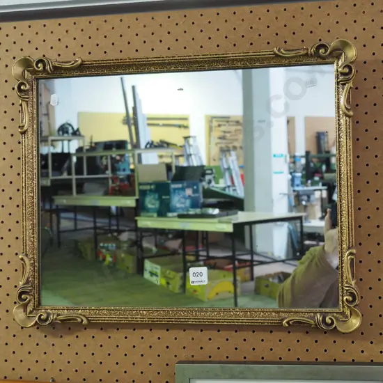 gilt framed wall mirror W510