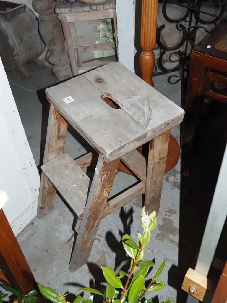 rustic wooden step stool Image 1++