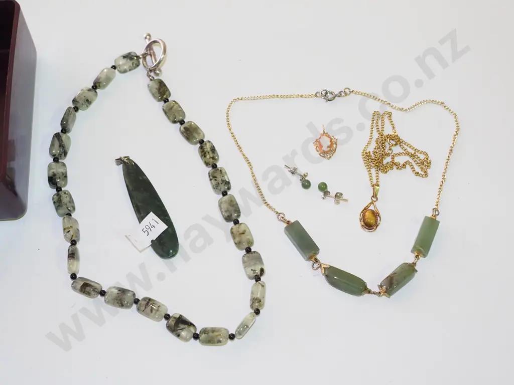 plastic tray; green stone pendants, greenstone necklaces, cameo pendant etc Image 1++