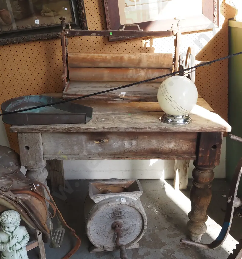 rustic wooden table, rustic vintage ringer - green dots Table H760 W1080 D680 Image 1++