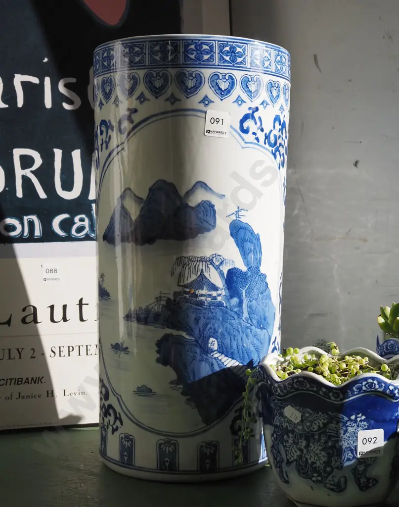 blue and white Chinese umbrella stand - has repair H450 Image 1++