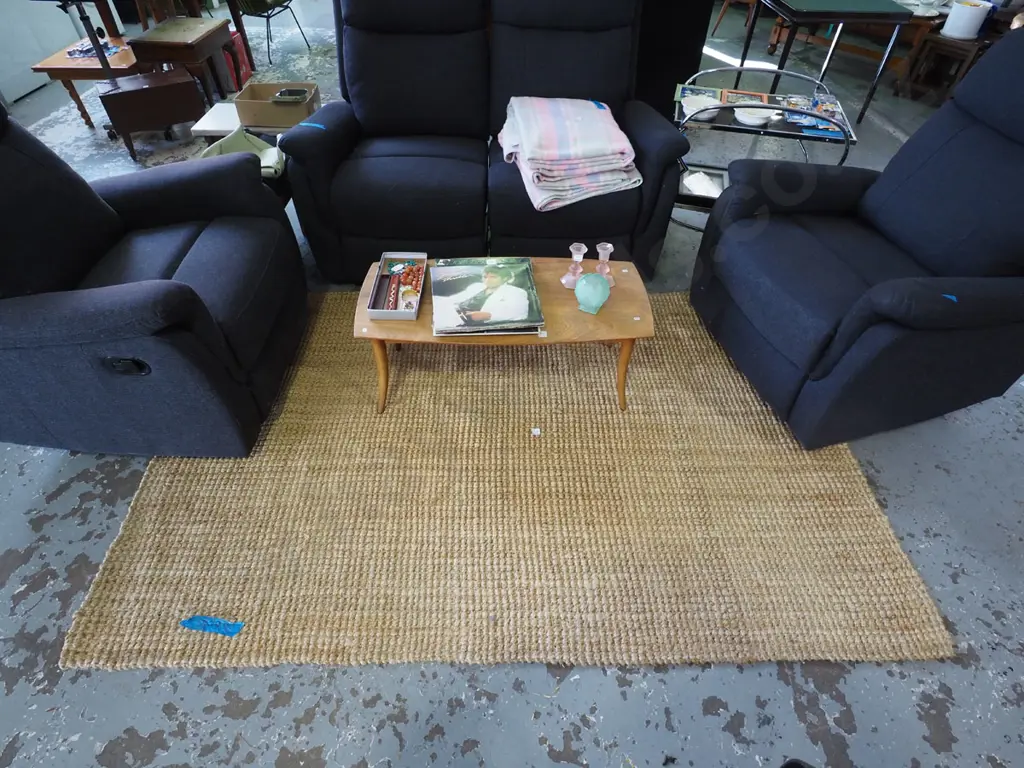 knotted seagrass floor mat L2200 W1480 Image 1++