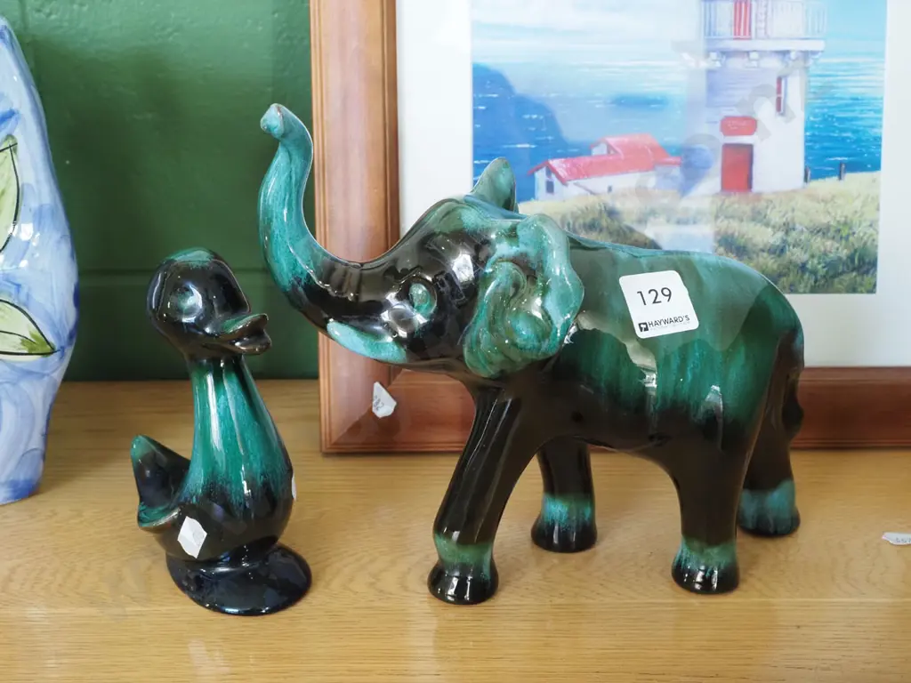  Blue Mountain elephant and duck figurines H200 Image 1++