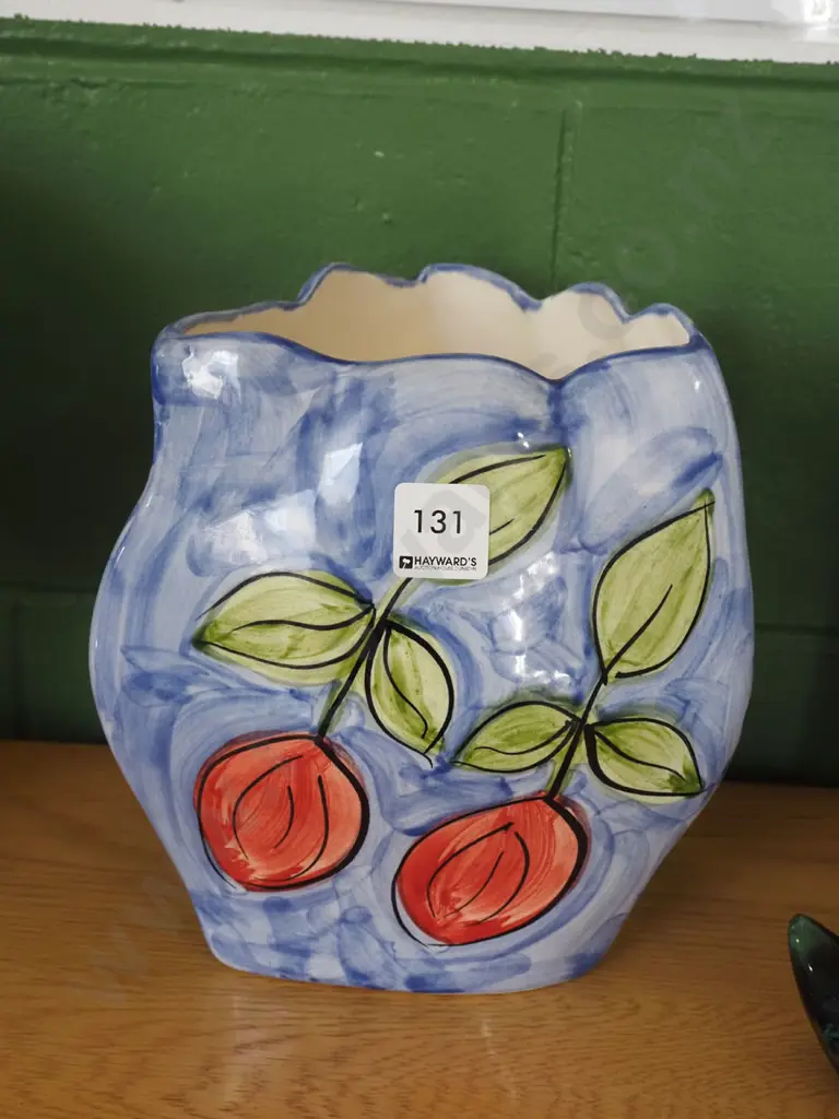 Petra Ceramics hand painted triangular vase Image 1++