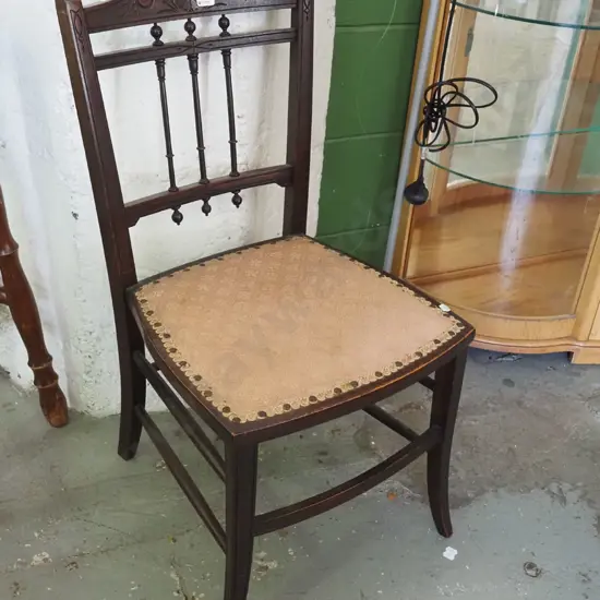 mahogany Victorian spindle back hall chair
