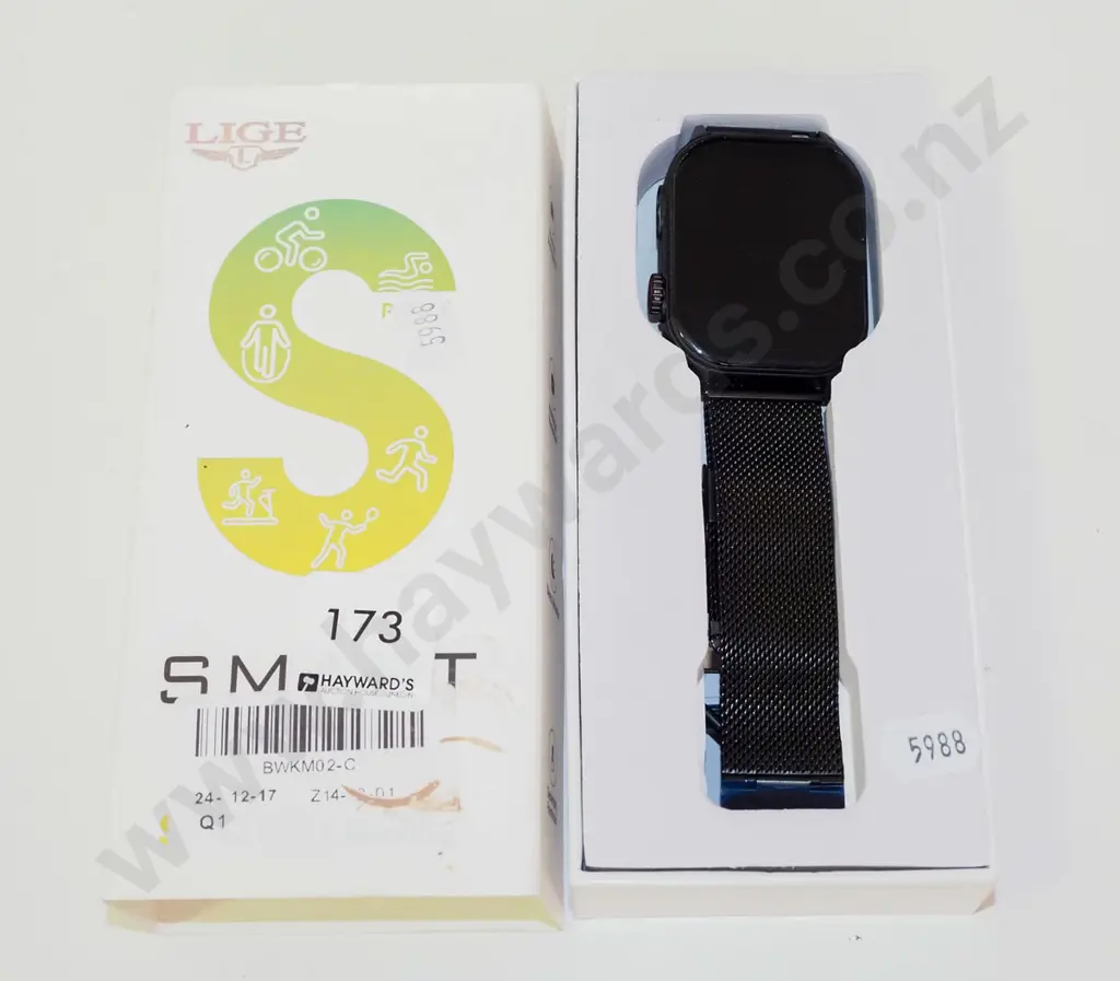 boxed smart watch Image 1++