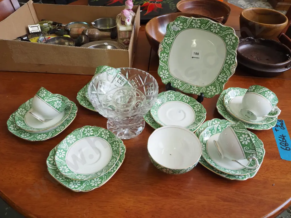 part Roslyn tea set, rose bowl Image 1++