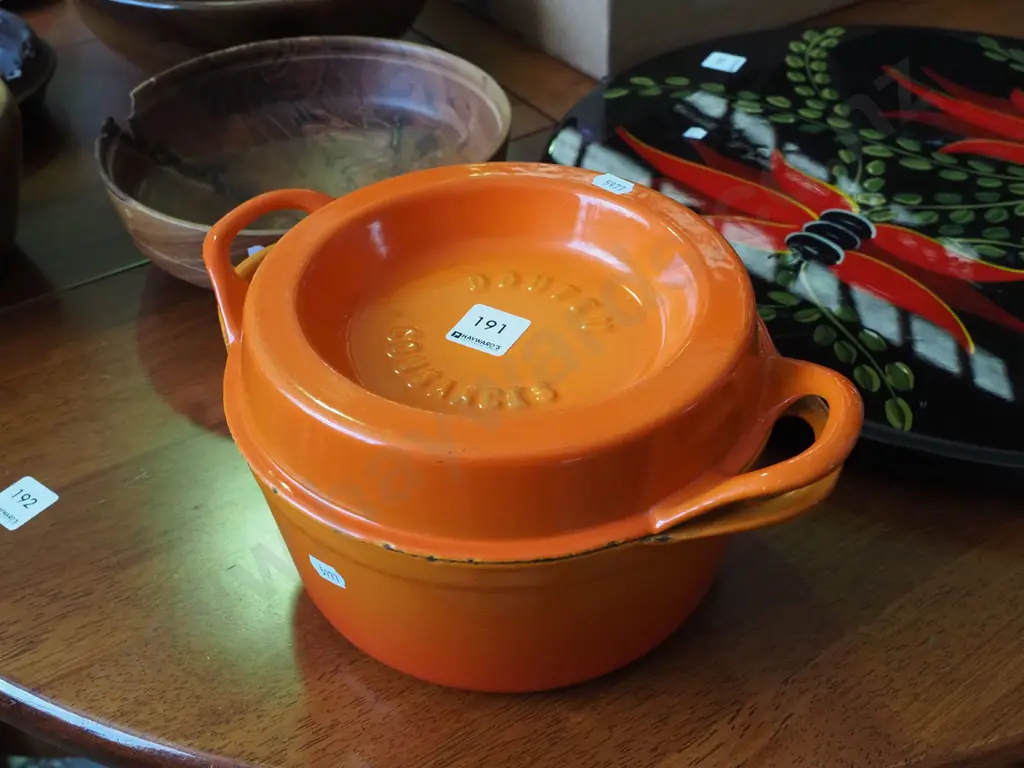 cast iron and enamel lidded casserole Image 1++