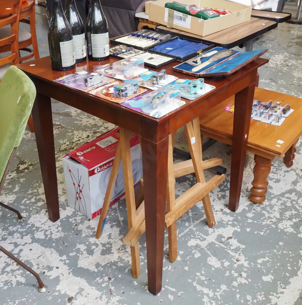 square mahogany table H750 W700 D700 Image 1++