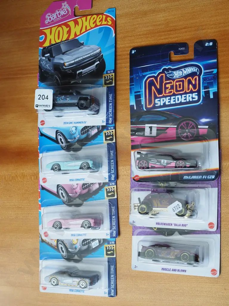7x carded Hotwheels toy vehicles Image 1++