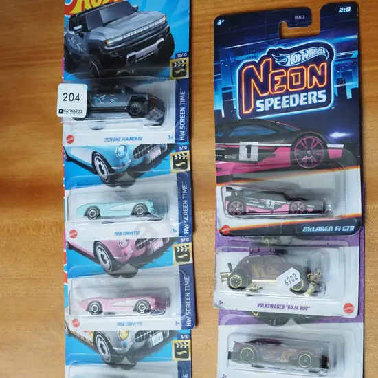 7x carded Hotwheels toy vehicles