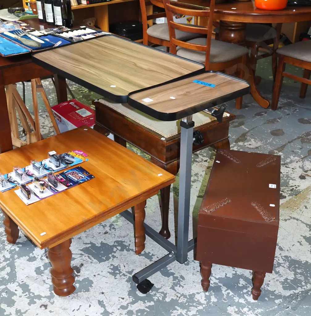 rise and fall adjustable bed table on casters Image 1++