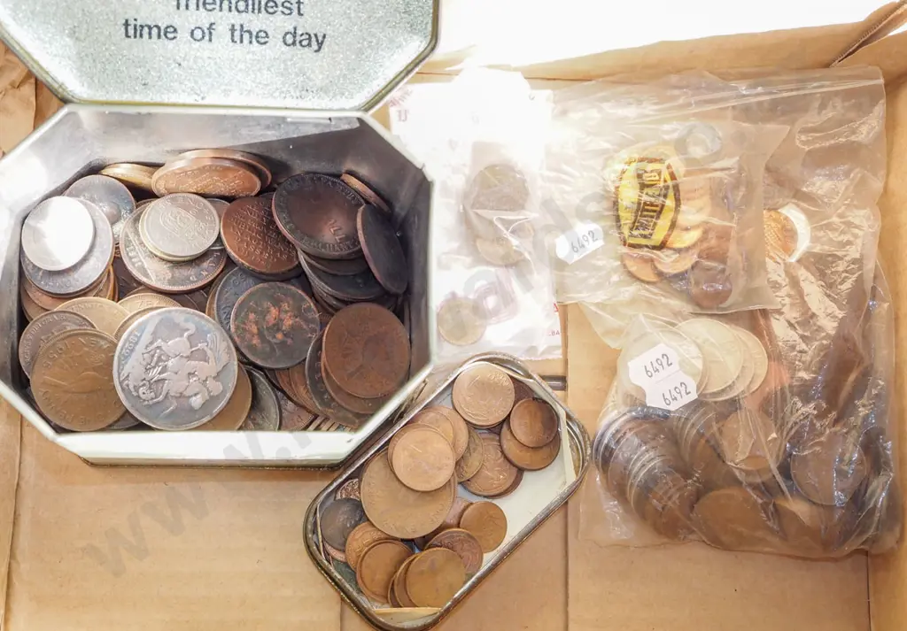 box; bag and tin of coins Image 1++