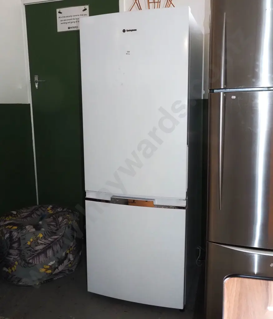 Westinghouse fridge/freezer H1650 W600 D600 Image 1++