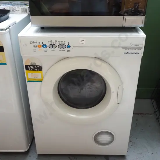 F&P tumble dryer