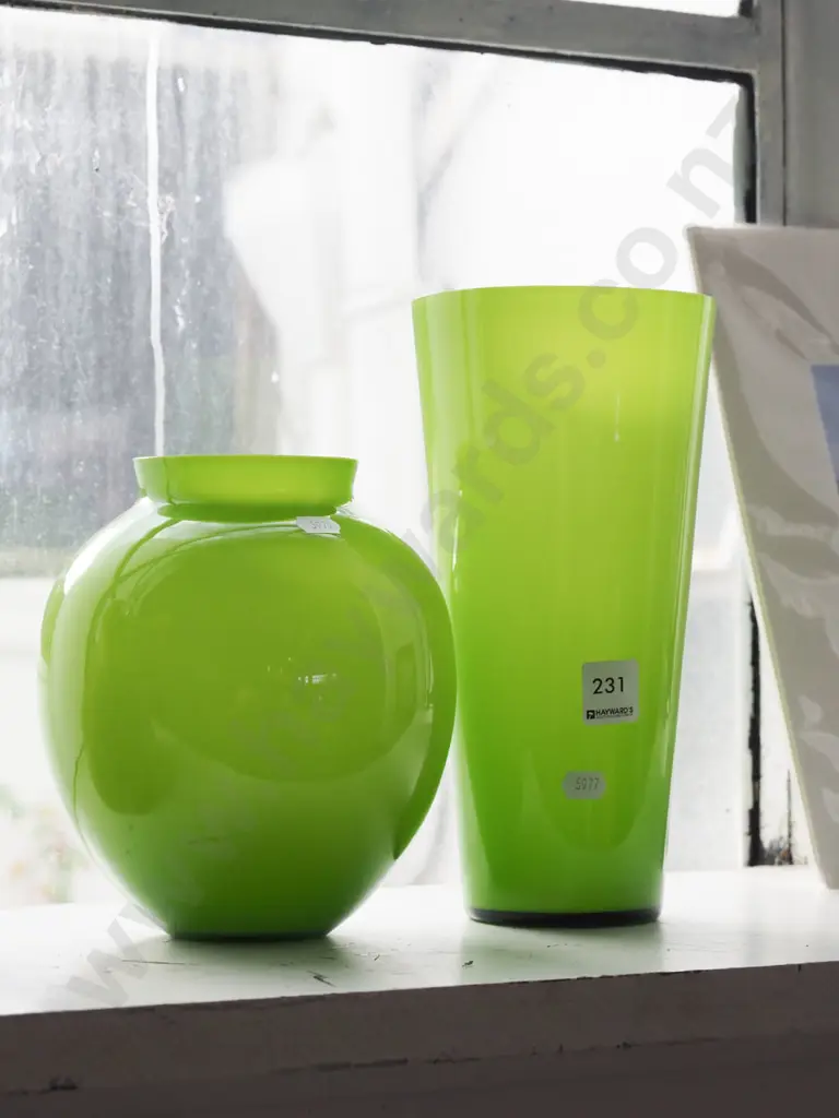 2x green glass vases  Image 1++