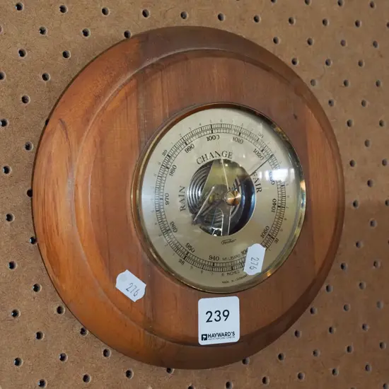 rimu wall barometer
