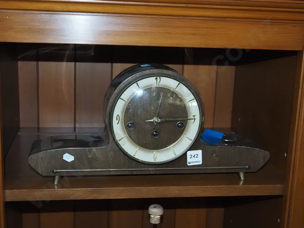 mid century Keinzle mantle clock Image 1++